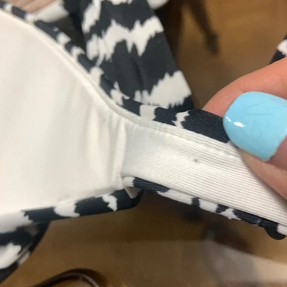 Victoria Secret bikini top - Picture 5 of 5